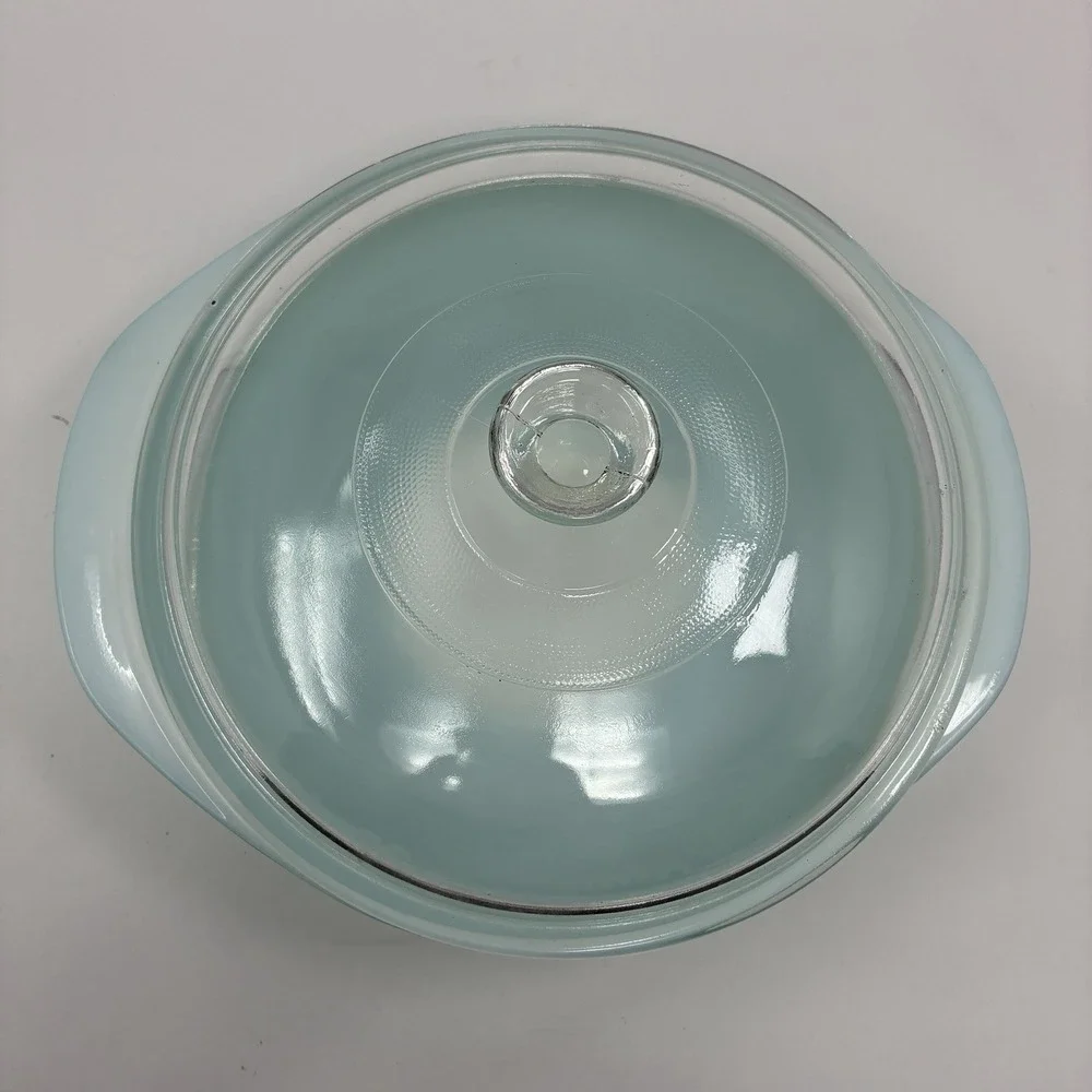 Vintage PYREX 024 Turquoise Glass Casserole Dish w Lid 2 QT Robins Egg Blue